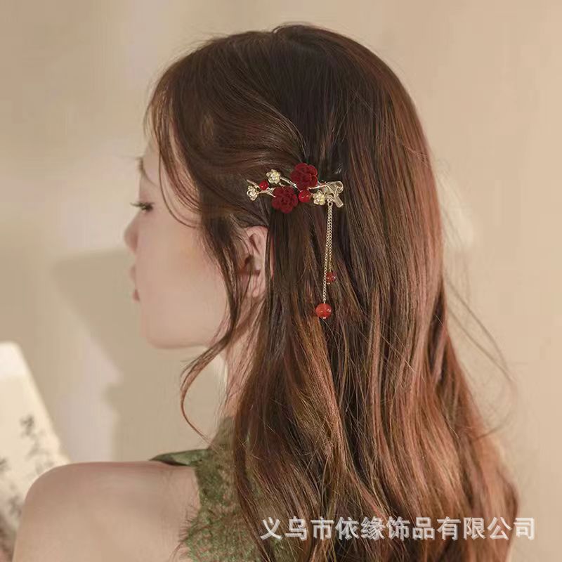 Red Rose Hairpin for Women with Tassels, Side Clip for the Back of the Head, Half-Tied Hair Shark Clip, Hairpin, Bangs Clip, Niche Headwear