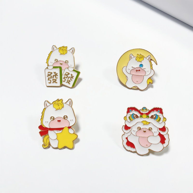 Año del Caballo broche de mujer adorable insignia japonesa de Año Nuevo dibujos animados pin decoración creativa cierre pin accesorios mochila