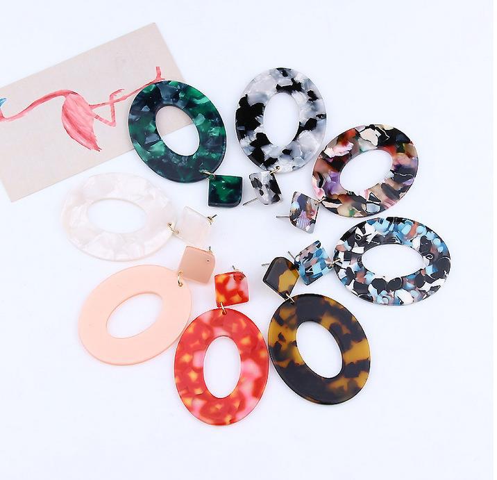 1 Pair Elegant Streetwear Oval Acetic Acid Sheets Drop Earrings display picture 1