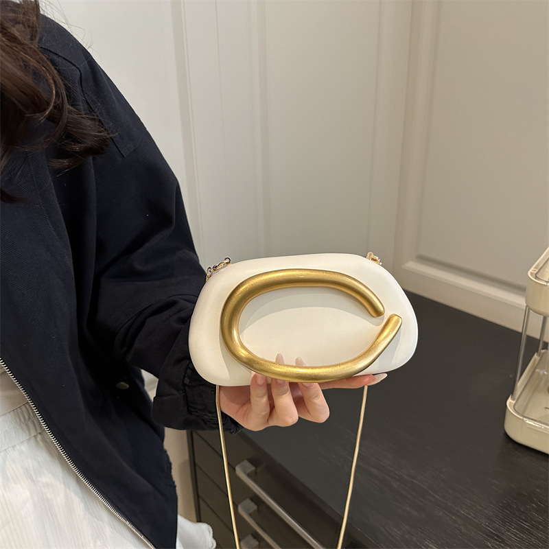 Foreign Trade Light Luxury Clutch Evening Bag, Frosted Handbag with Snake Bone Chain, Mobile Phone Bag, Elegant Shoulder Crossbody Bag Wholesale