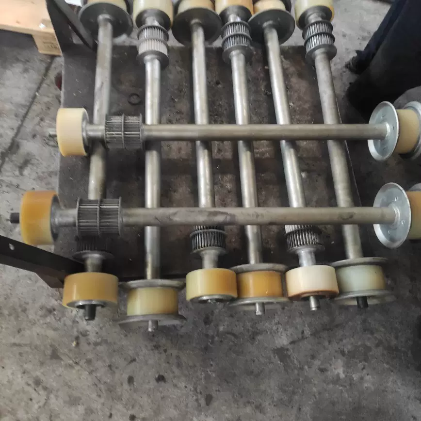 重庆包胶轮汽车生产线传送高硬度聚氨酯包胶