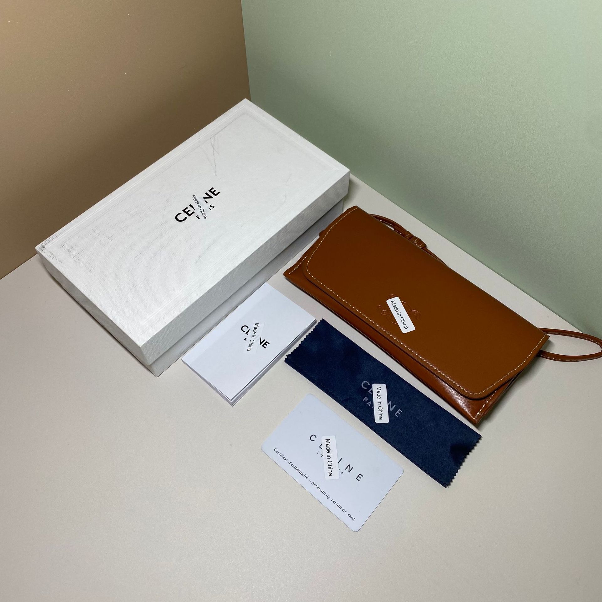 Fábrica al por mayor directa de una sola pieza de caja de espejos de alta calidad caja de almacenamiento gafas de sol gafas de sol caja de gafas de sol