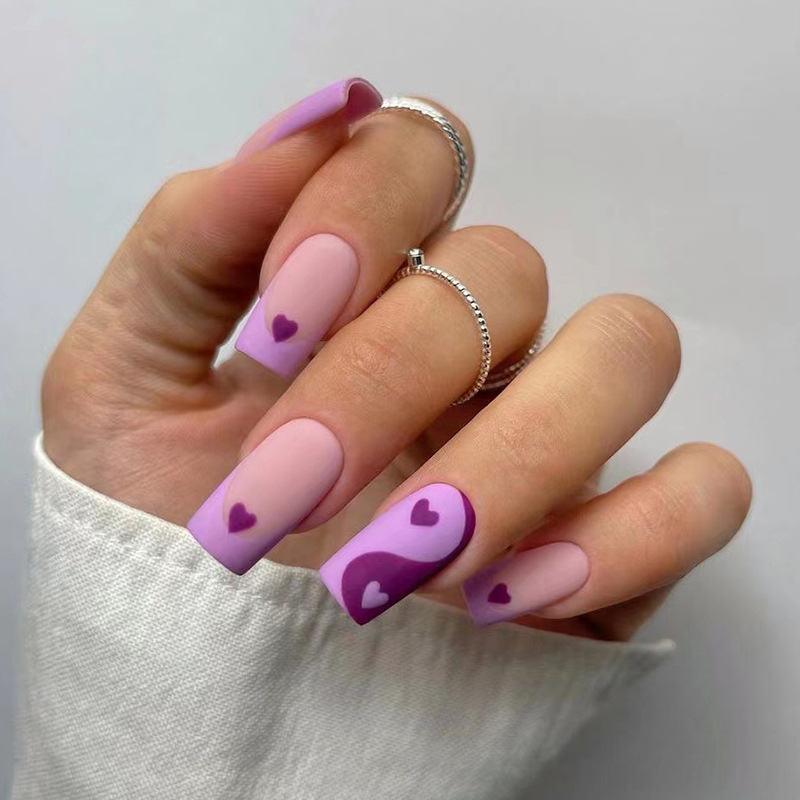 Manicure Wearing Nails Purple Love Tai C...