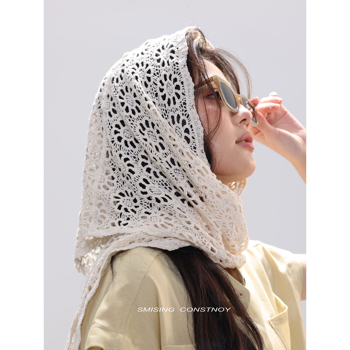 2026 Spring/Summer Crochet Lace Hollow Flower Triangle Scarf for Women, Ethnic Style, High-End Feel, Multi-Purpose Shawl