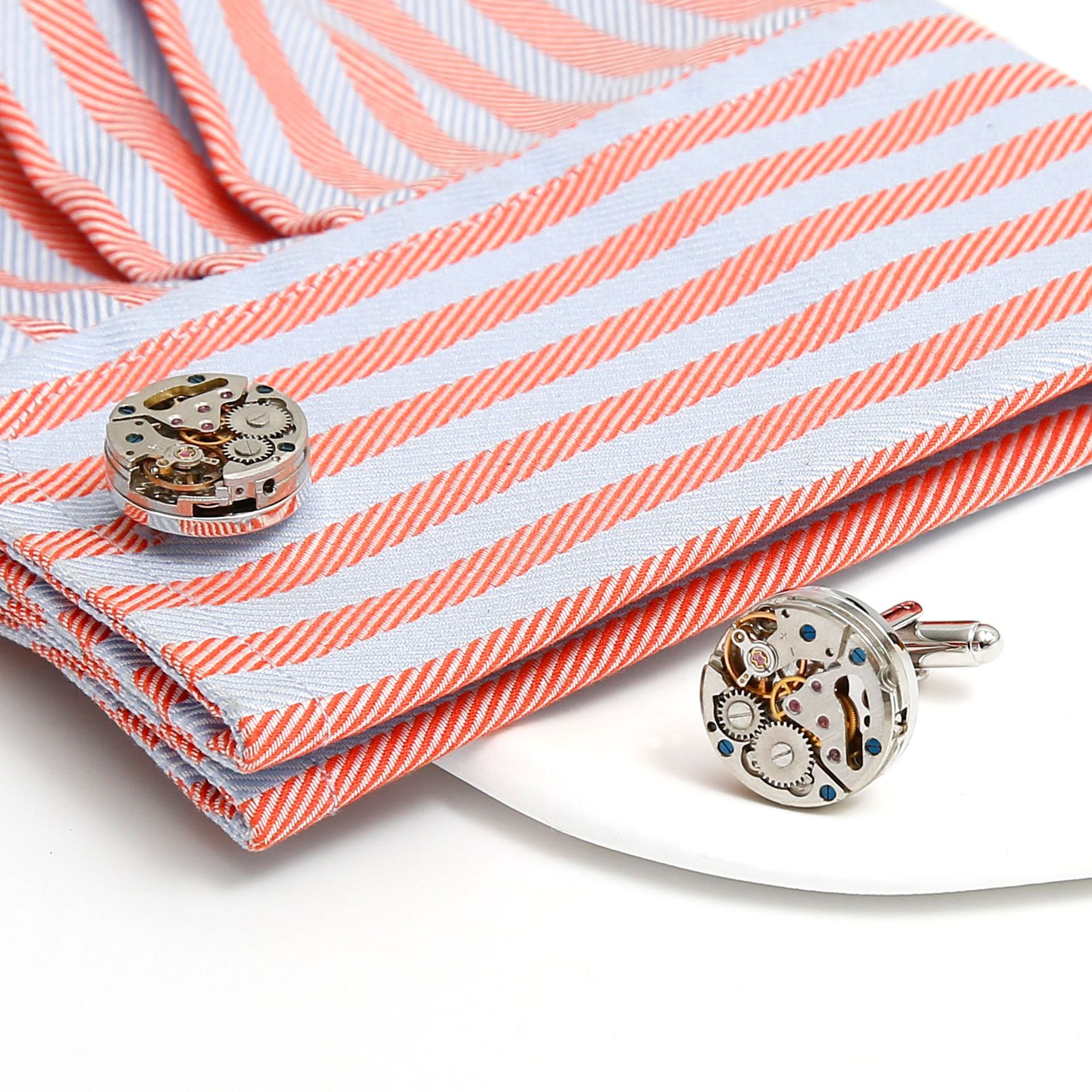 Gemelli da uomo a forma di ingranaggio argento per camicia eleganti_voghion.com