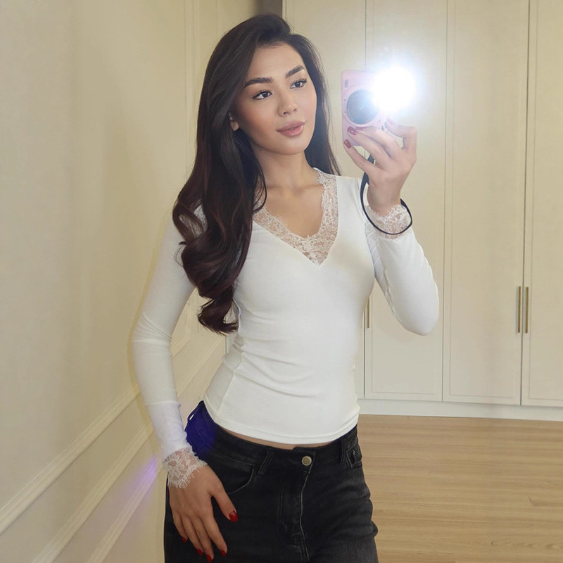 Pure Desire Sexy New V-Neck Lace Trim Long Sleeve T-Shirt for Women, Spring and Autumn Slim Fit Base Top for Trendy Women