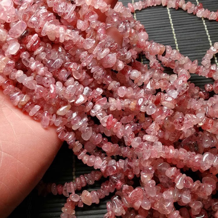 천연 딸기 크리스탈 자갈 긴 끈 자갈 5-7mm 길이 약 85cm