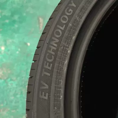 Vehicle tire Hong Ev Tires Are Ultra-Quiet