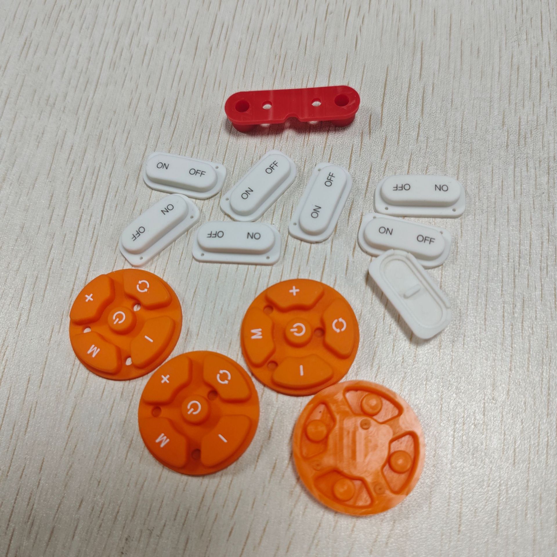 音响按键硅胶按键导电按键凹字上色硅胶按键防盗锁保护套量大价优