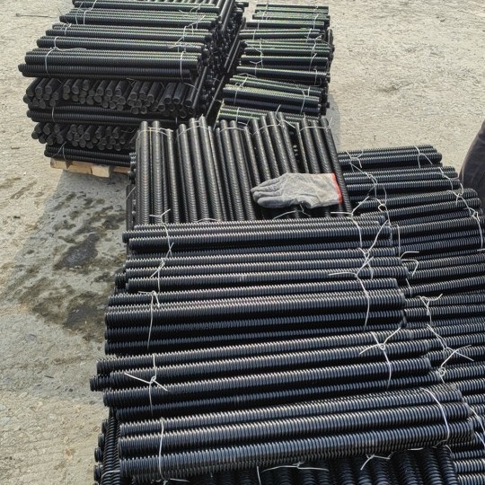 爬架配件现货梯形扣丝杠 爬架网连接件爬架预埋套筒爬架穿墙螺栓