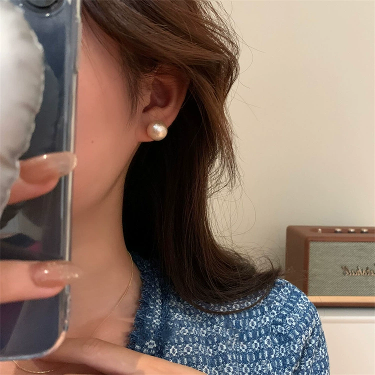 Retro earrings from pearl, champagne color, light luxury style, high-quality style