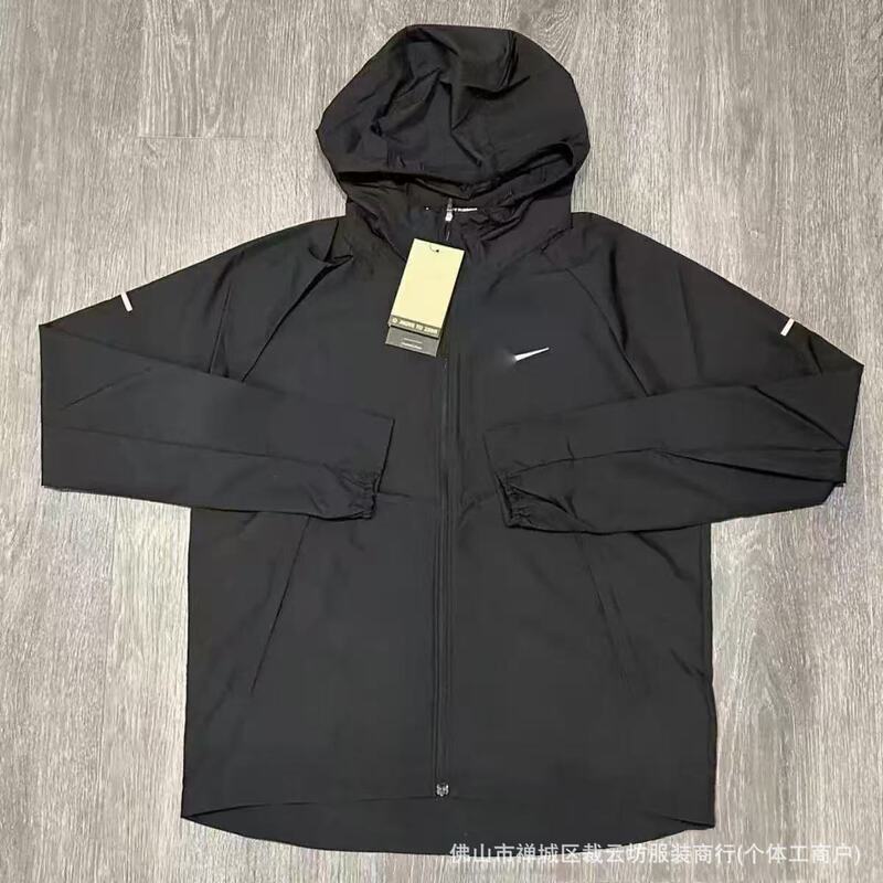 In-Stock Cross-Border Quick-Dry Breathable Sports Lightweight Woven Jacket Casual Hooded Loose Running Training Set In-Stock Cross-Border Quick-Dry Breathable Sports Lightweight Woven Jacket Casual Hooded Loose Running Training Set