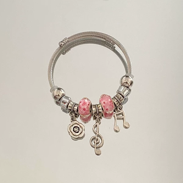 Fuchsia bracelet, flowered