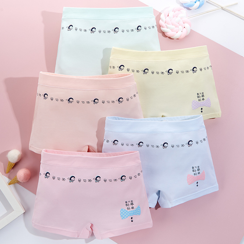 Wholesale children's underwear, girls' underwear, big kids' underwear, chubby kids' underwear, students' underwear, combed cotton cartoon print boxer briefs, new style.