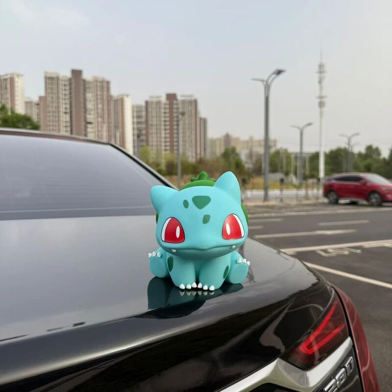 フシギダネ車の装飾品、キュートでかわいい座り姿勢の車のテール人形、センターコンソールクリエイティブ人形装飾|undefined
