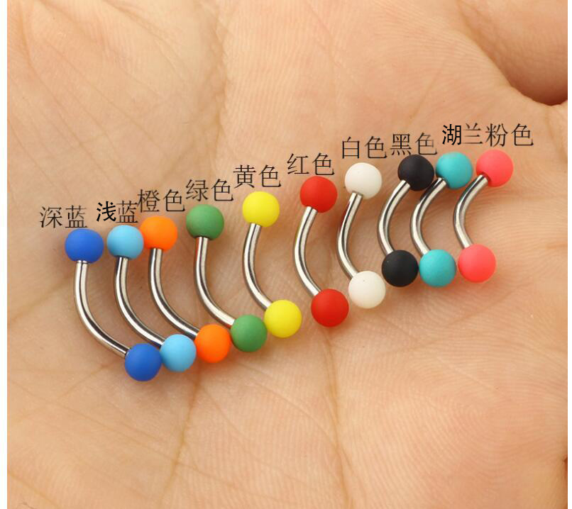 16G labret stud size and finish detail