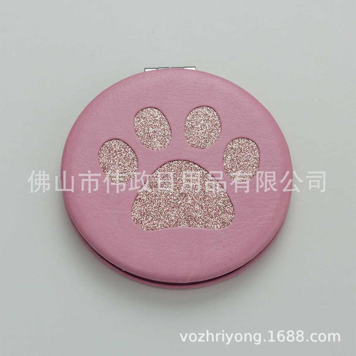 批发高清PU波比化妆镜子桌面高档梳妆镜子折叠便携圆形可爱熊掌镜