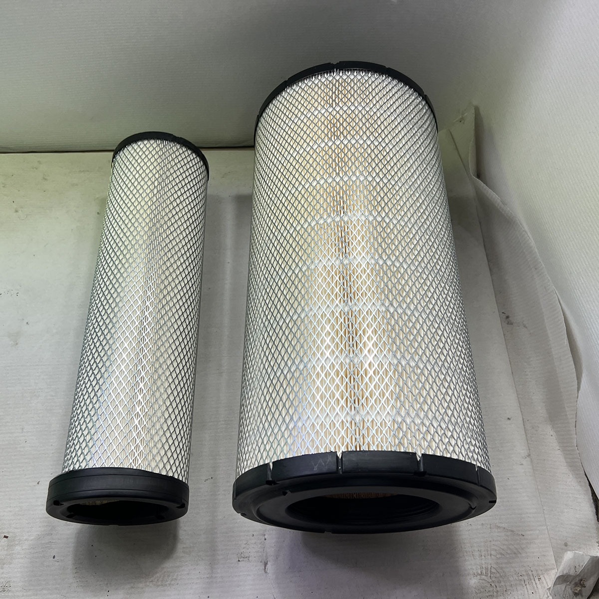 Factory direct supply 40040100090 40040100091 air filter, filter element for construction machinery and trucks