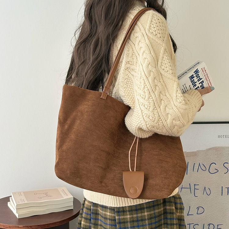 Autumn and Winter Retro Suede Large-Capacity Bag New Women's Casual Brown Tote Bag Satchel Shoulder Commuter Bag
