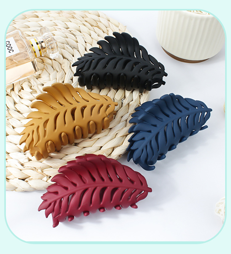 Fashion Leaves Plastic Resin Stoving Varnish Hair Claws 1 Piece display picture 2