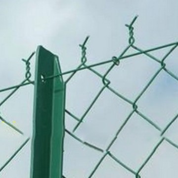 山东临沂筛网厂厂家直销勾花网护栏围栏小区防护量大运动场围栏