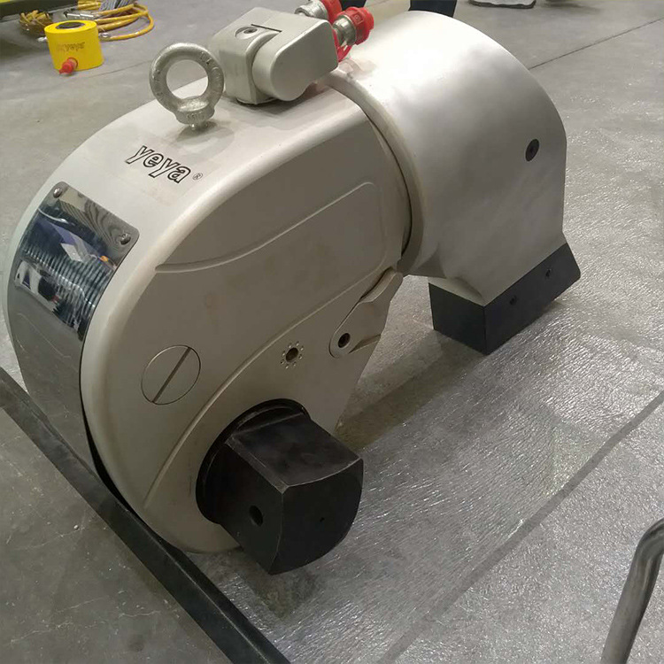 驱动轴液压扳手铝钛合金风电专用液压扳手中空型液压扭矩扳手