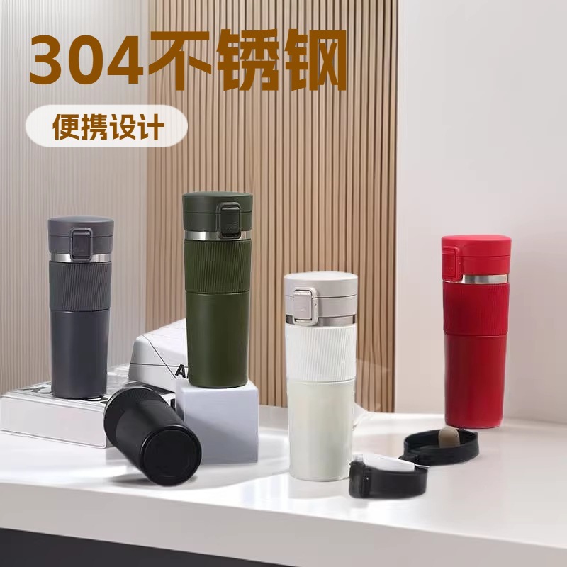 Taza de café de acero inoxidable de diseño transfronterizo con alto atractivo estético para hombres y mujeres, taza térmica portátil para coche con tapa abatible, ideal para regalar.