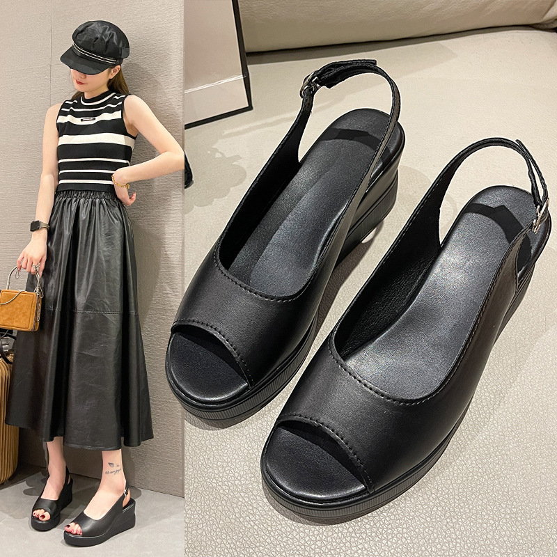 Fashionable sandals wedge heel