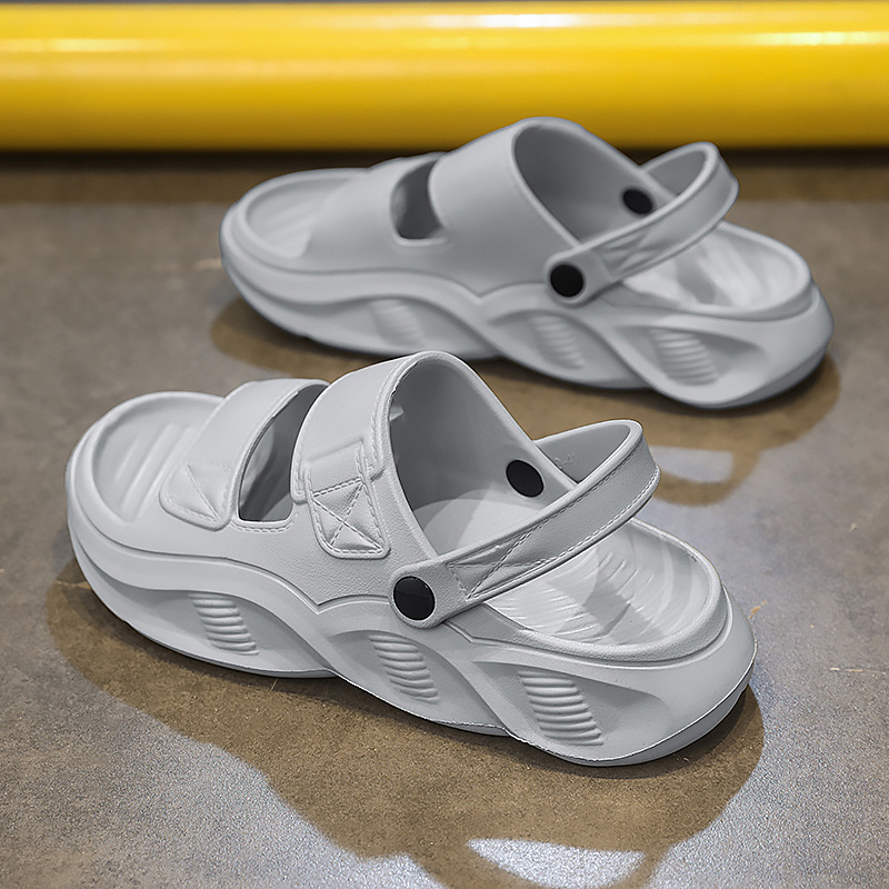 Sandalias y pantuflas para hombre verano transfronterizo nuevo estilo ligero EVA pisando la mierda sandalias deportivas antideslizantes para exteriores