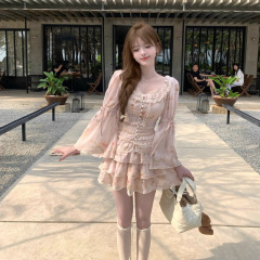 春季新款甜美碎花蕾丝高级感收腰重工衬衫短裙气质套装