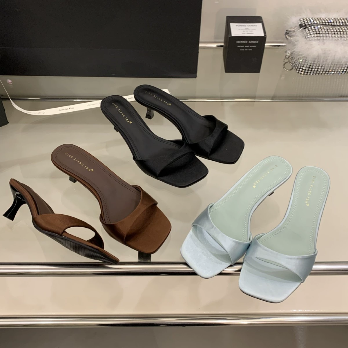 2126-1 ~ Новые квадратные головы с открытыми пальцами летом 2025 года