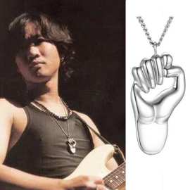 黄家驹Beyond同款拳头项链纪念街舞男女潮嘻哈摇滚街拍