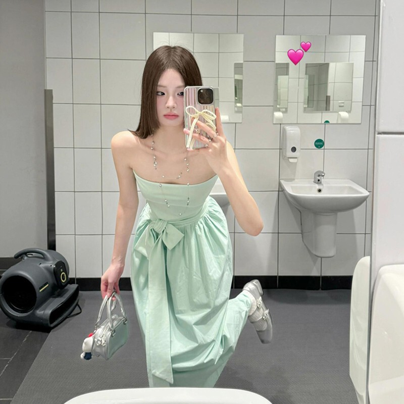 2025 New Summer Style French Mint Green Tube Top Dress for Women's Seaside Resort Style Waist-Revealing Off-Shoulder Long Dress 2025 New Summer Style French Mint Green Tube Top Dress for Women's Seaside Resort Style Waist-Revealing Off-Shoulder Long Dress