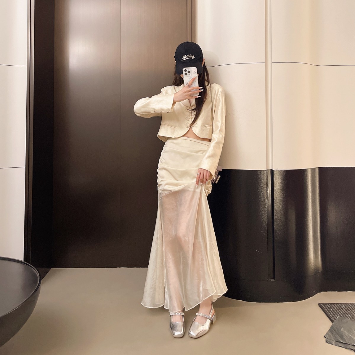 Champagne Color Rhinestone One-Strap Toe-Cap Sandals for Women Mary Jane Shoes with Skirt 2025 Summer New Style Comfortable Low Heel