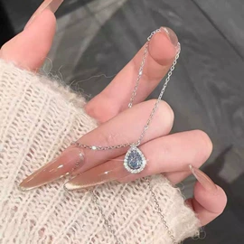 项链;手链;耳钉