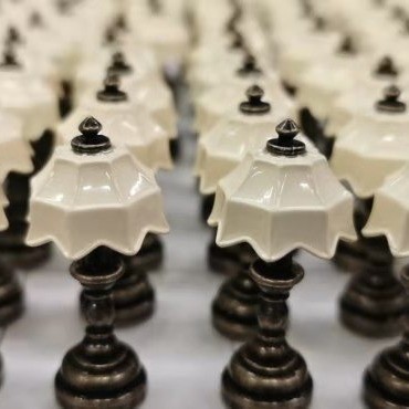 1:12 Dollhouse mini modelo escena OB11 props metal Tiffany lámpara de mesa lámpara de noche