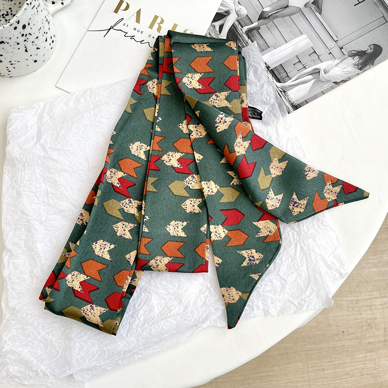 Yang Caiyu mismo estilo bufanda verde banda de pelo de las mujeres retro delgada estrecha bufanda larga corbata bolsa cinturón cinta trenzada pelo