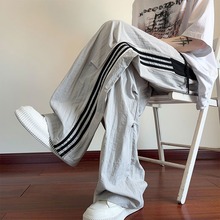 速干宽松裤子男秋季潮牌美式阔腿三条杠条纹伞兵裤男运动休闲长裤