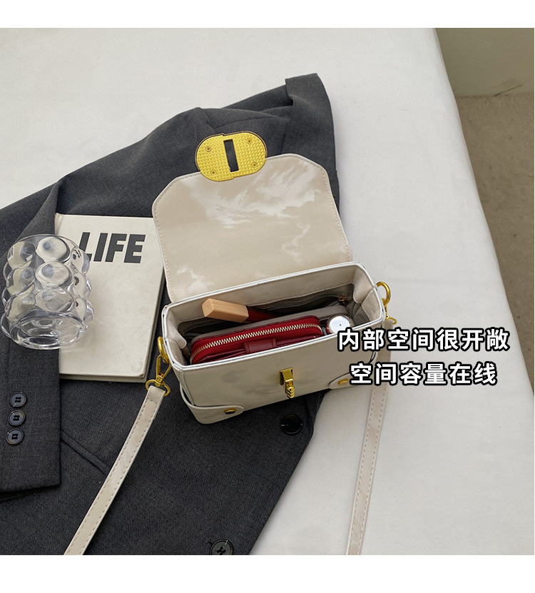 Fashionable and trendy small bag 2025 new women's bag, summer casual and simple crossbody bag, hand-held texture small square bag undefined