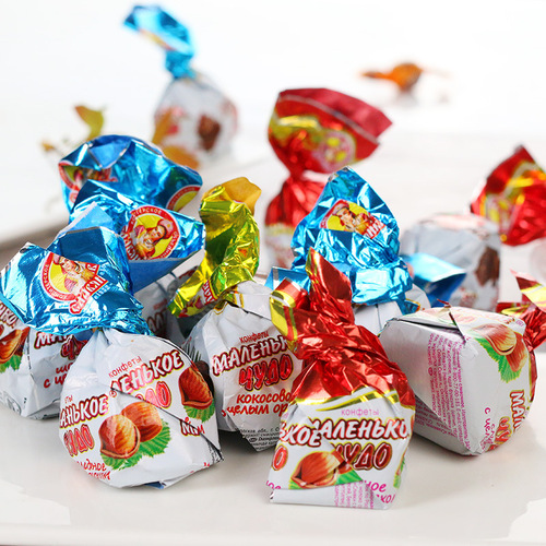 Russian imported Slavic milk cans filled with hazelnut chocolate New Year's goods happy candy snack snacks