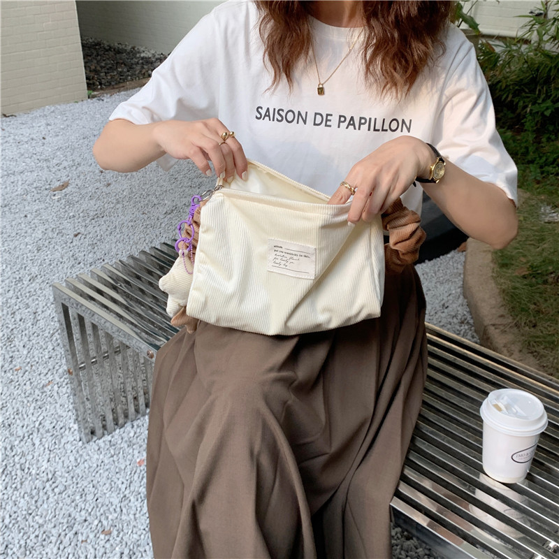 19212 corduroy retro underarm bag, sweet and youthful girl's single-shoulder bag with contrasting colors, cute student square bag undefined