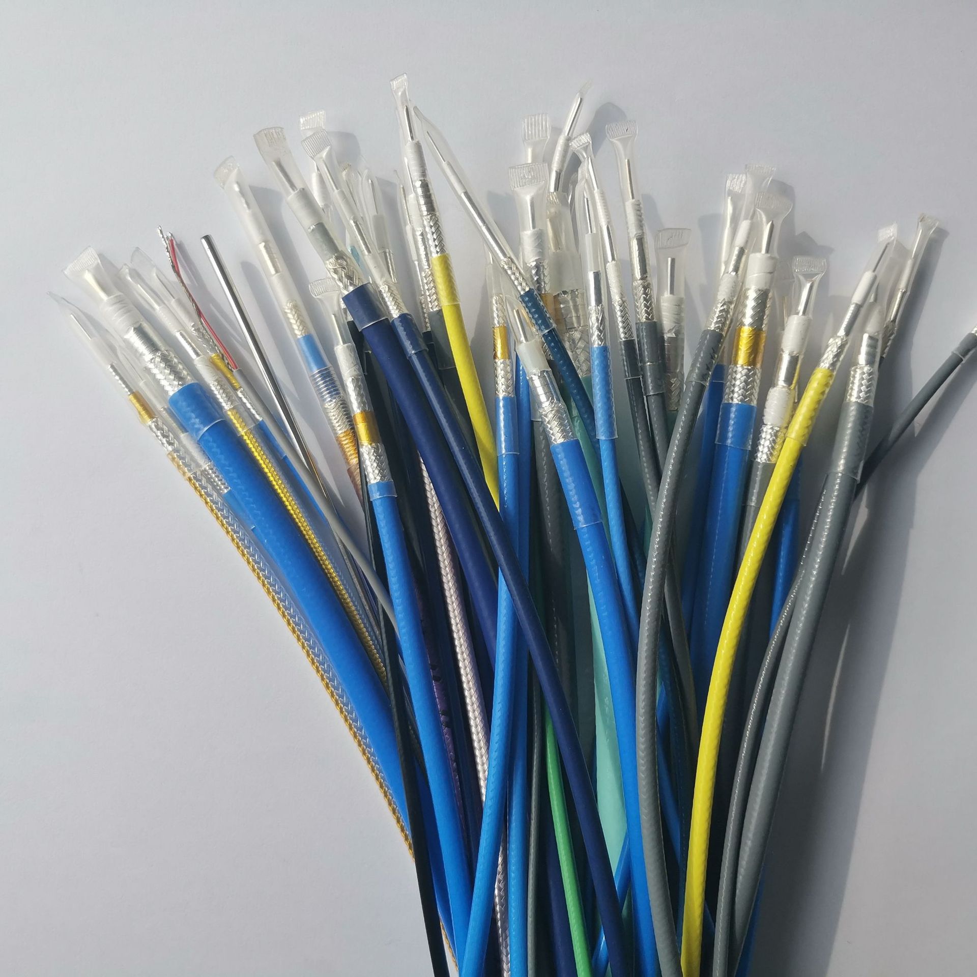 高频低损耗稳相系列电缆 3506/3507/3449/32055