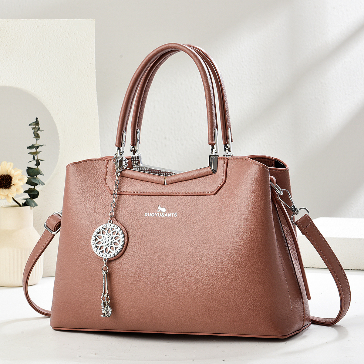 Fabricantes de bolsos de mujer moda todo fósforo comercio exterior nuevo bolso simple de gran capacidad bolso de hombro bolso de mensajero de tendencia coreana
