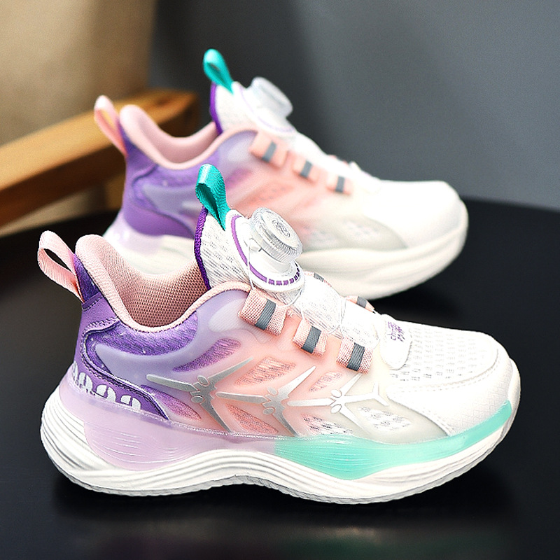 Zapatos para niños malla de verano transpirable 2025 nuevos zapatos deportivos para niños de una sola malla botones giratorios de suela suave para niños grandes