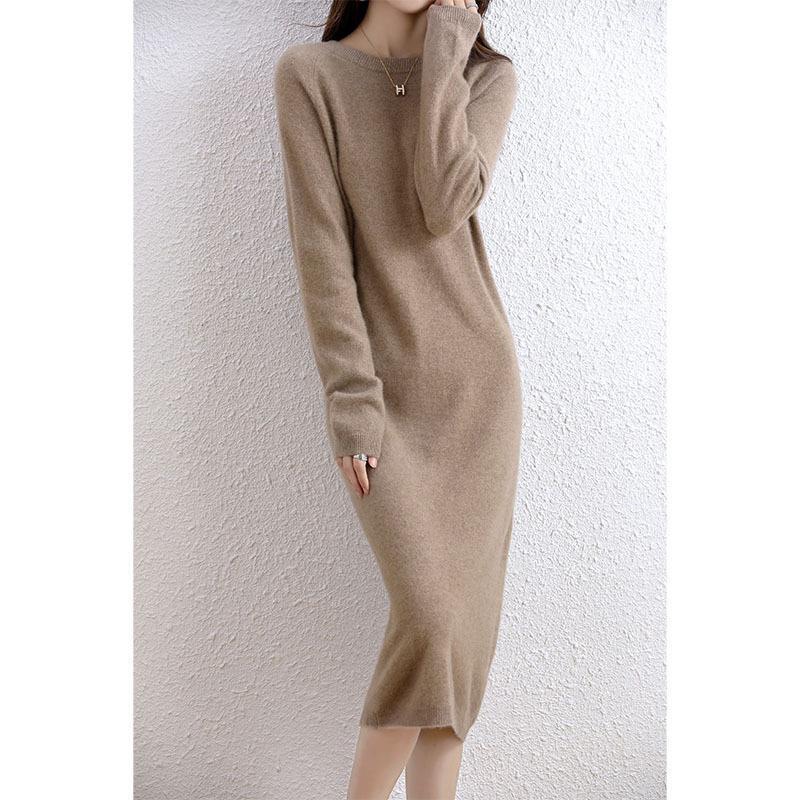 Demi-season long-sleeve with a round collar