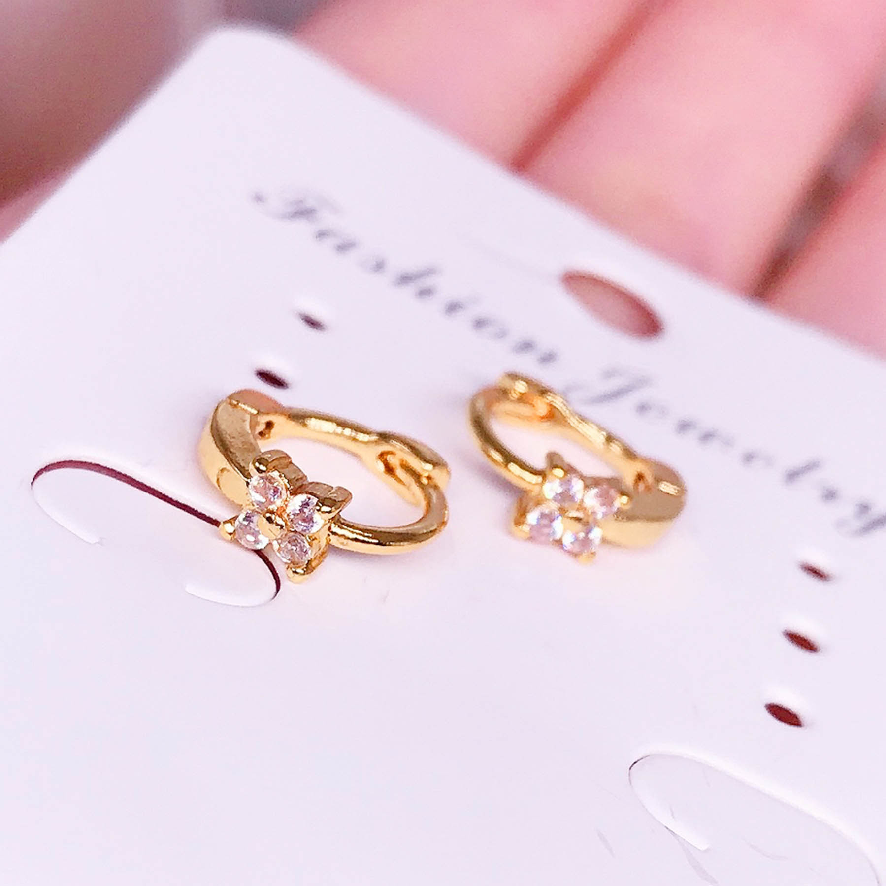 Ins Style U Shape Copper Artificial Gemstones Earrings display picture 14