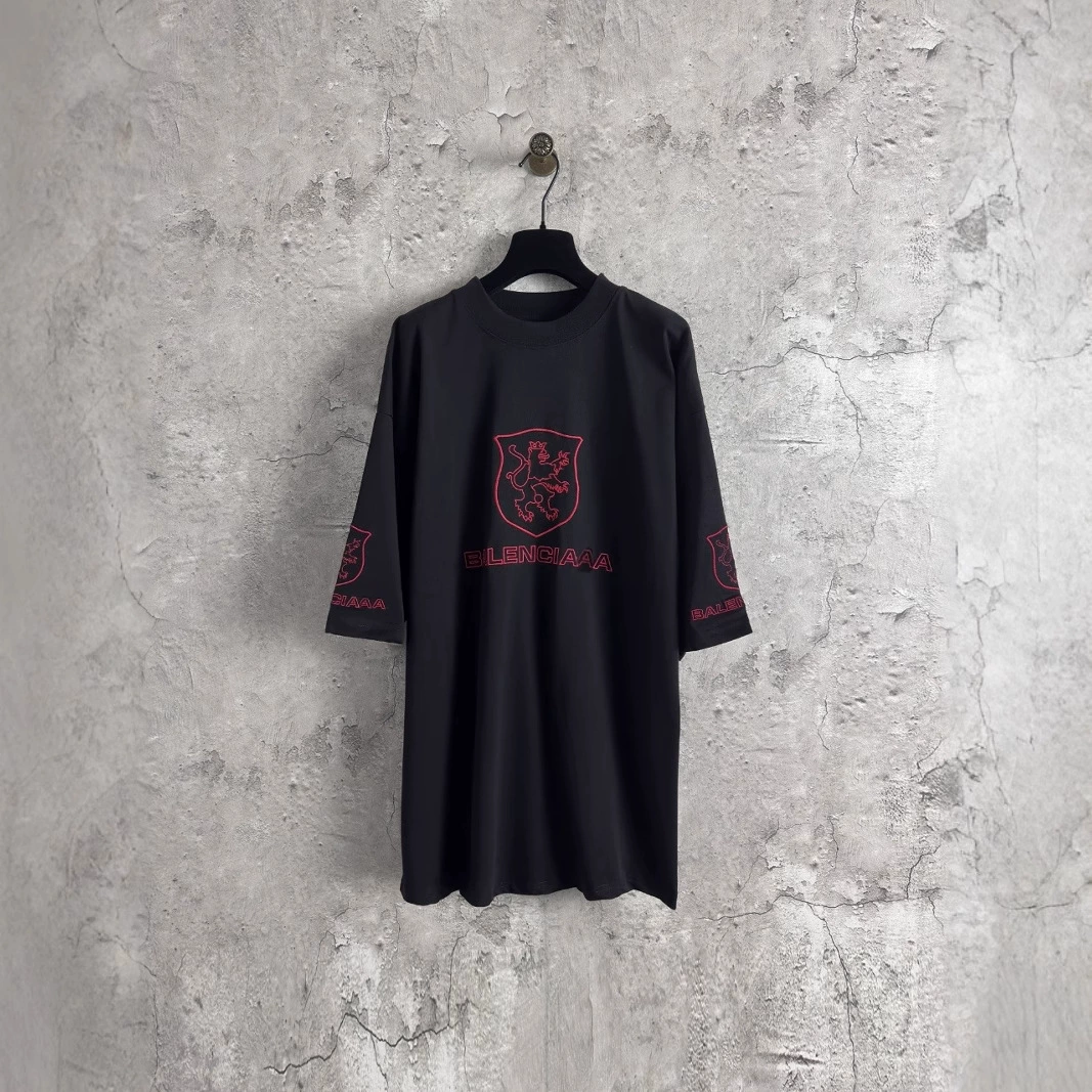 Корректная версия, высокая версия, бренд B, 25SS, новая футболка с короткими рукавами и вышитым логотипом спереди и сзади, с левой и правой манжетой 2.