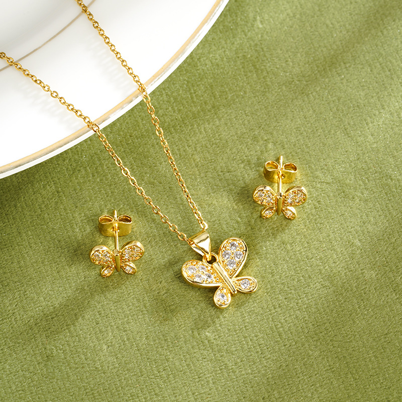 Vietnam Shajin nuevo estilo retro luz de lujo con incrustaciones de color collar de mariposa pendientes durante mucho tiempo sin decoloración joyería femenina de alta gama