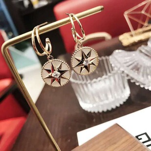 925�y� �n�����|��â�����\�_�P�߼��ж��h 18K�ʽ���â�Ƕ���Ů