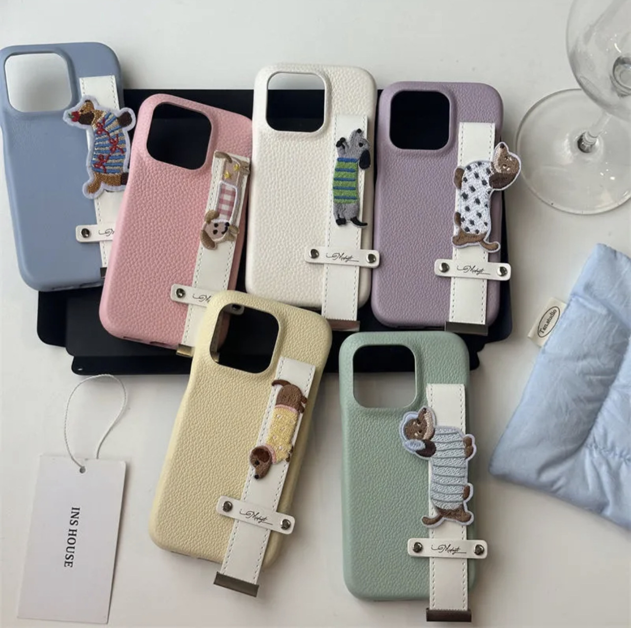 Ins nueva pulsera de perro salchicha de color sólido para iPhone 15ProMax funda para teléfono móvil 14 Apple 13Pro Mujer 12